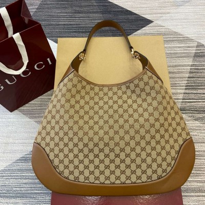 Gucci B Medium Shoulder Bag in Beige Original GG Canvas GGBS10810