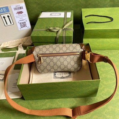 Gucci Belt Bag in Beige GG Supreme with Interlocking G GGBS10068