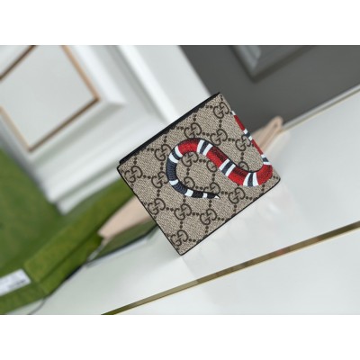 Gucci Bi-fold Wallet In Beige Kingsnake Print GG Supreme Canvas GGBS10957