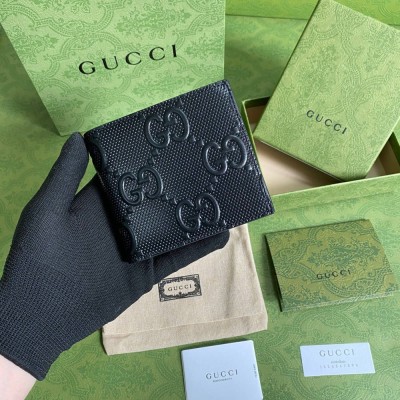 Gucci Bi-fold Wallet In Black GG Embossed Leather GGBS10964