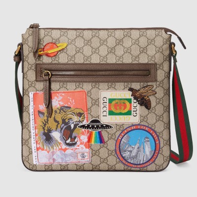 Gucci Courrier Messenger Bag in Beige GG Supreme Canvas GGBS10563