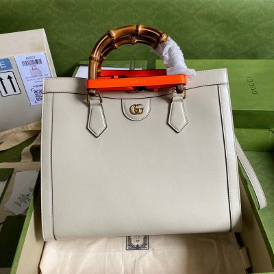 Gucci Diana Medium Tote Bag in White Leather GGBS10886