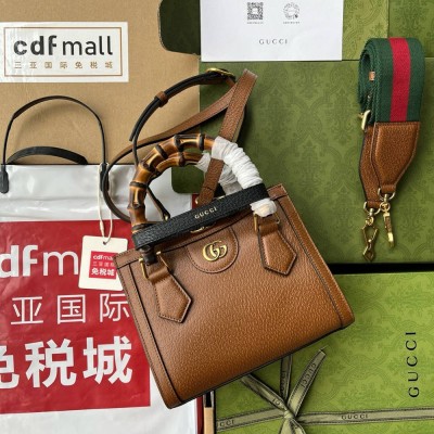 Gucci Diana Mini Tote Bag in Brown Calfskin GGBS10180