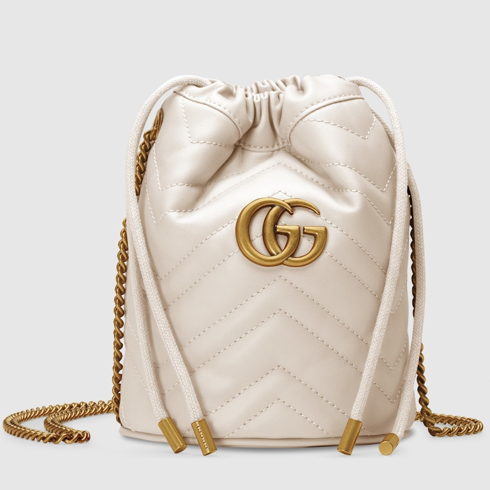 Gucci GG Marmont Mini Bucket Bag in White Chevron Calfskin GGBS10276