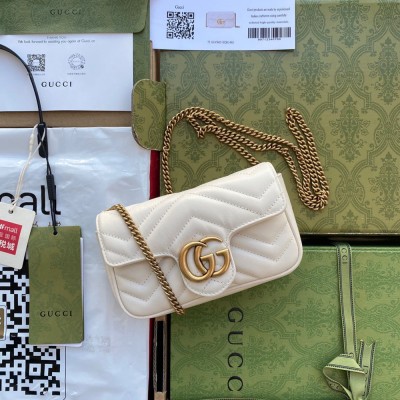 Gucci GG Marmont Super Mini Bag in White Chevron Leather GGBS10344