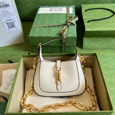 Gucci Jackie 1961 Mini Shoulder Bag in White Patent Leather GGBS10548