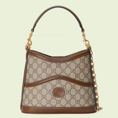 Gucci Large Shoulder Bag in GG Supreme with Interlocking G GGBS10814