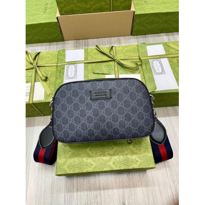 Gucci Messenger Bag in Black GG Supreme Canvas GGBS10576