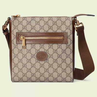 Gucci Messenger Bag in GG Supreme Canvas with Interlocking G GGBS10583