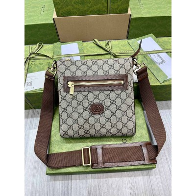 Gucci Messenger Bag in GG Supreme Canvas with Interlocking G GGBS10583